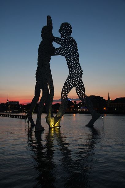 Detektei Einsatz beim Molecule Men Detektei Einsatz beim Molecule Men